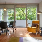 Apartmán Jacaranda, Your Stylish Retreat In