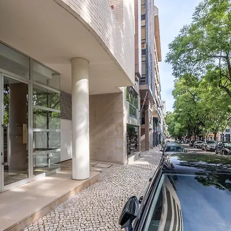 Jacaranda, Your Stylish Retreat In Apartmán Lisboa