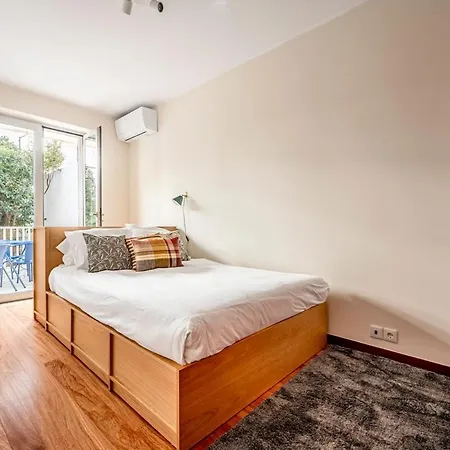 Jacaranda, Your Stylish Retreat In Lejlighed Lisboa