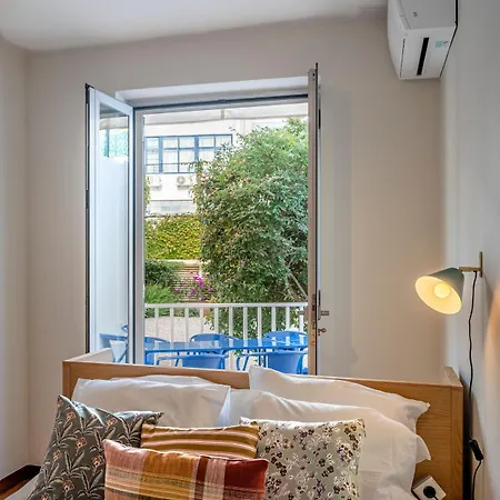 Jacaranda, Your Stylish Retreat In 아파트 *