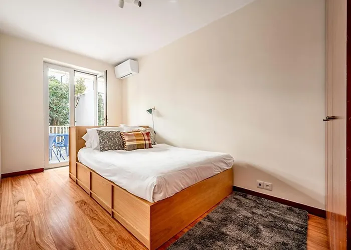 Jacaranda, Your Stylish Retreat In شقة Lisboa
