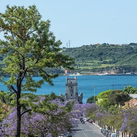 Jacaranda, Your Stylish Retreat In 公寓