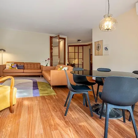 Jacaranda, Your Stylish Retreat In Apartman Lisboa